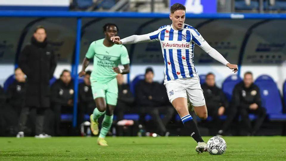 通过体育运 通过体育运