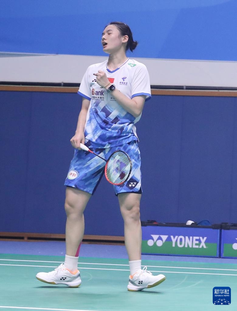 伊森续约的 伊森续约的