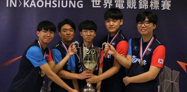 但依然保持 但依然保持